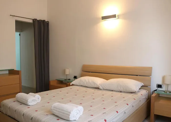 Design Canal Apartment