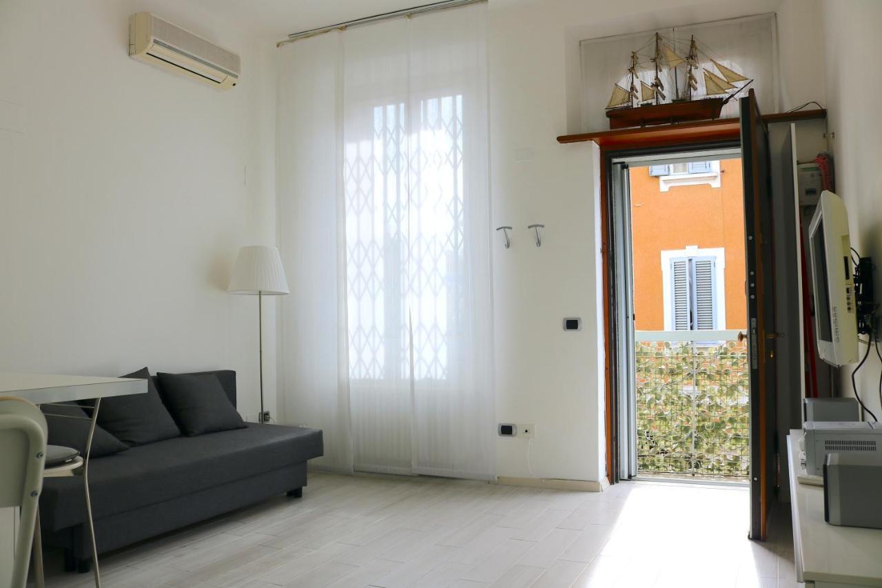 Design Canal Apartment Corsico